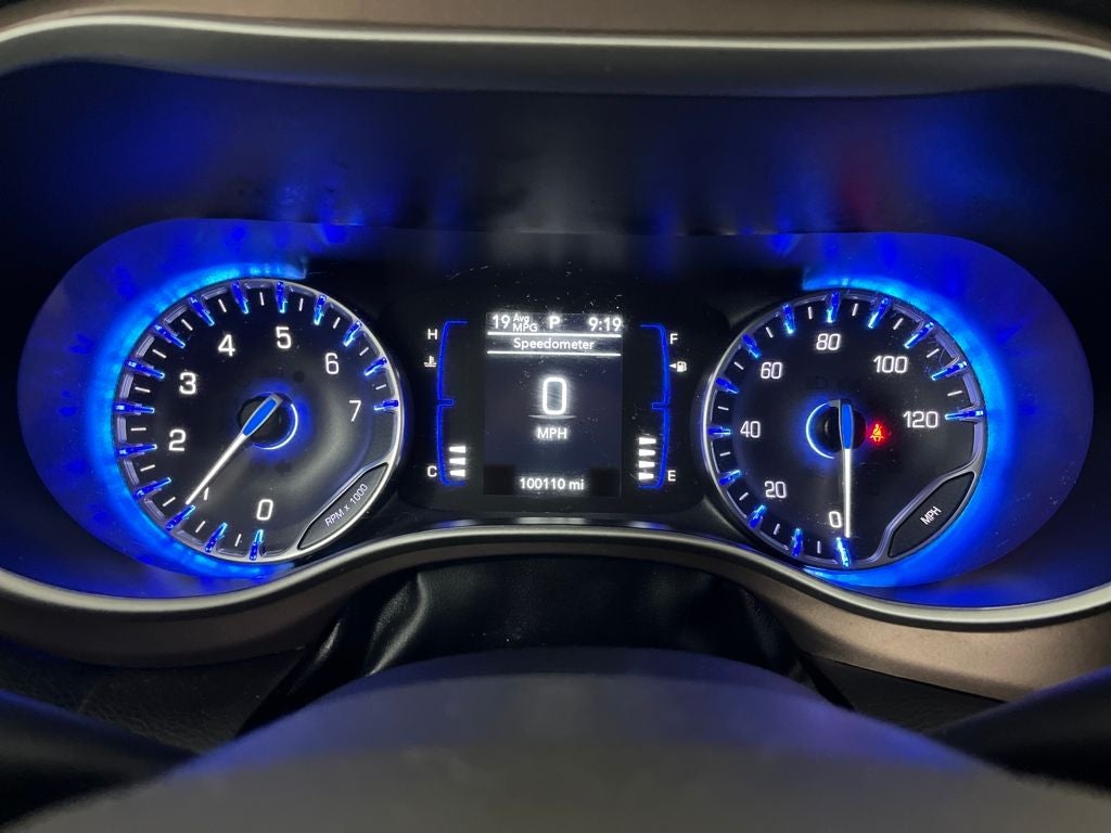 2024 Chrysler Voyager LX