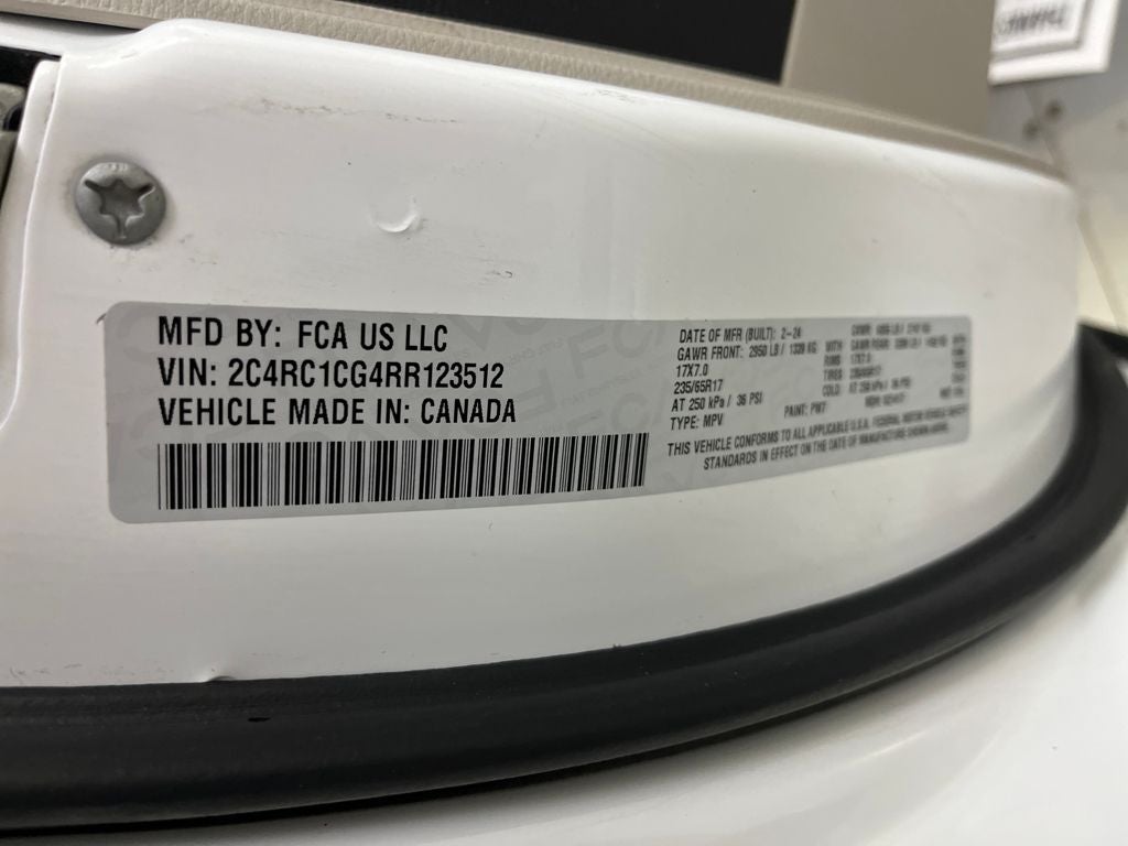 2024 Chrysler Voyager LX