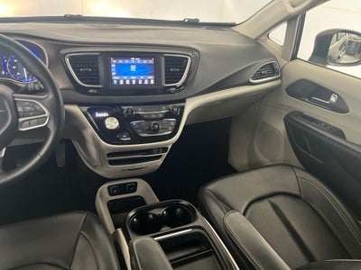 2020 Chrysler Voyager LXI