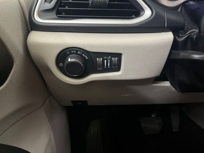 2020 Chrysler Voyager LXI