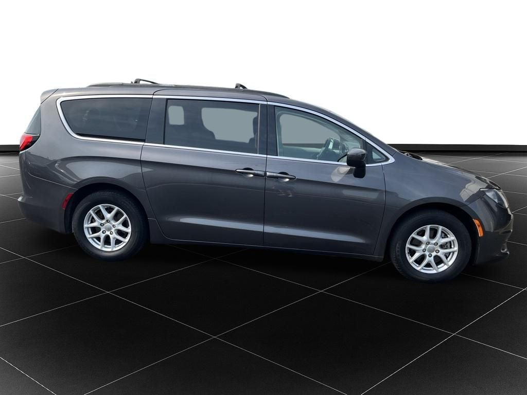 2020 Chrysler Voyager LXI