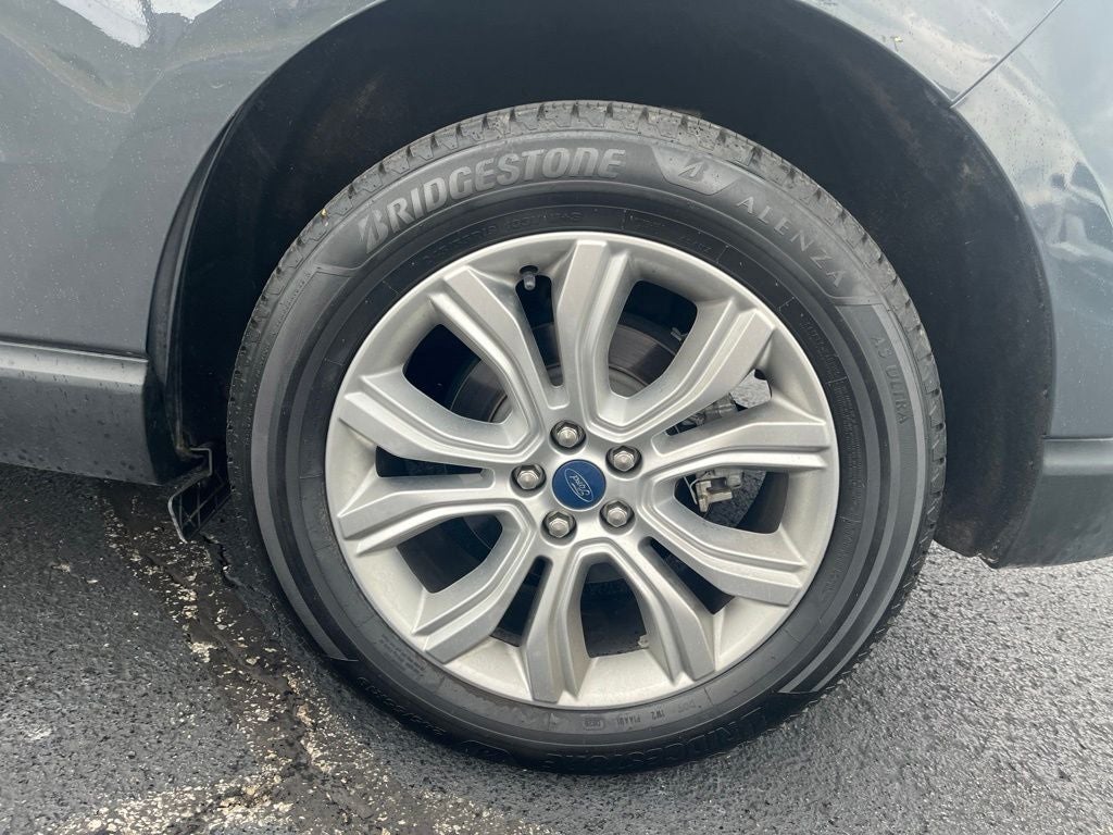 2021 Ford Edge Titanium