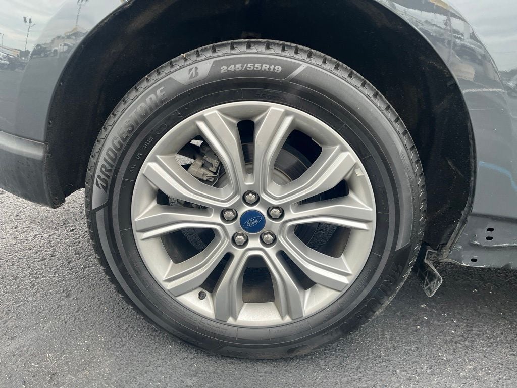 2021 Ford Edge Titanium