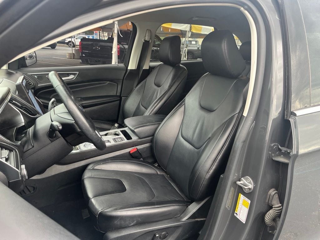 2021 Ford Edge Titanium