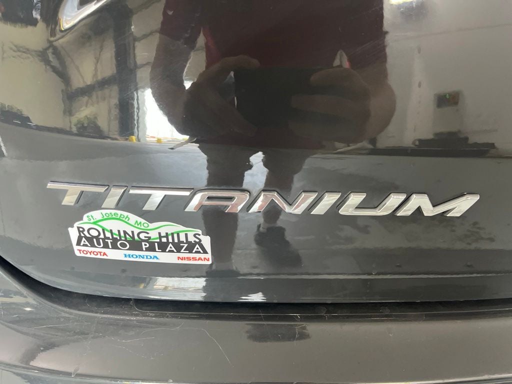 2021 Ford Edge Titanium