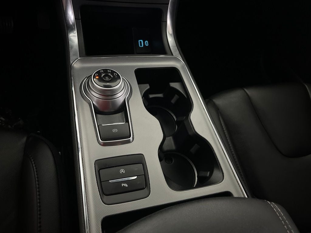 2021 Ford Edge Titanium