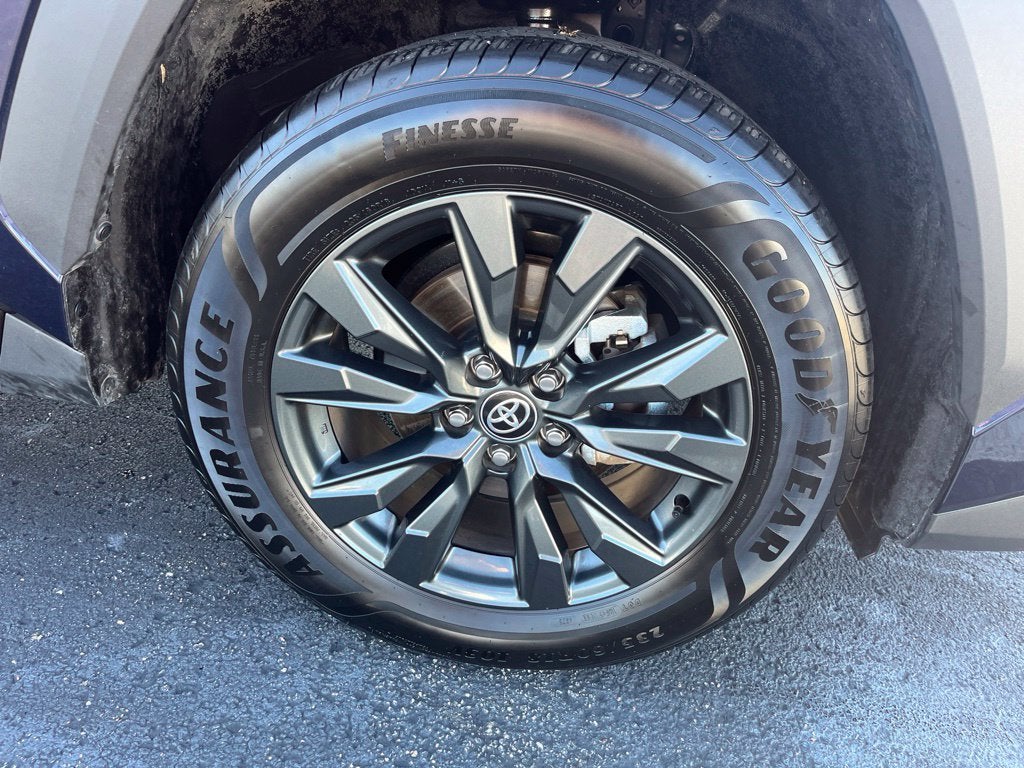 2026 Toyota RAV4 XLE Premium