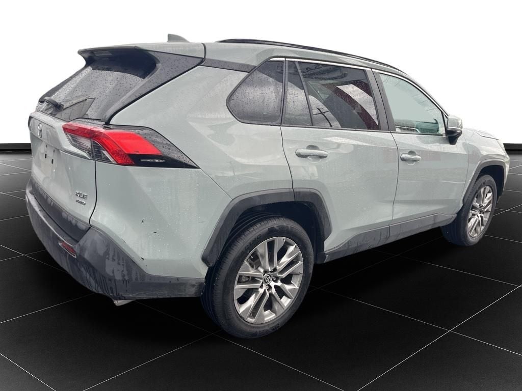 2022 Toyota RAV4 XLE Premium