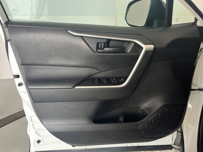 2022 Toyota RAV4 Hybrid LE