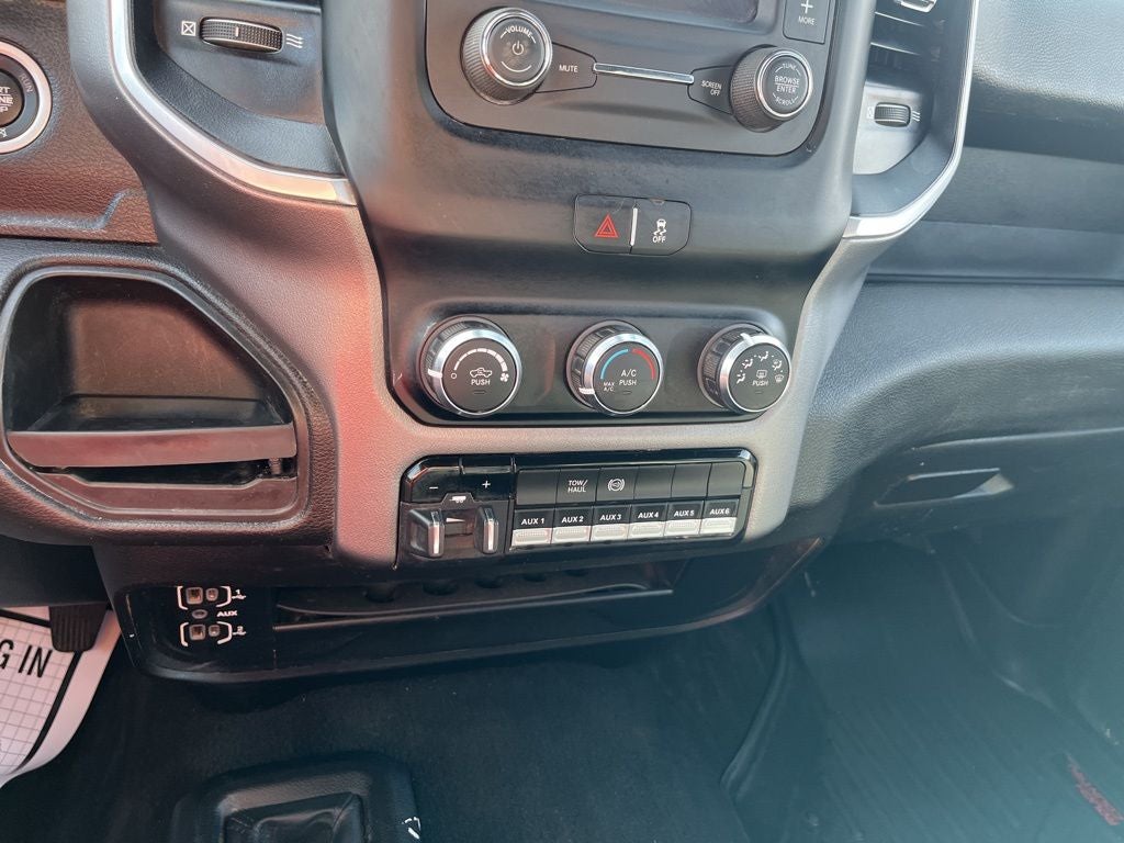 2024 RAM 3500 SLT