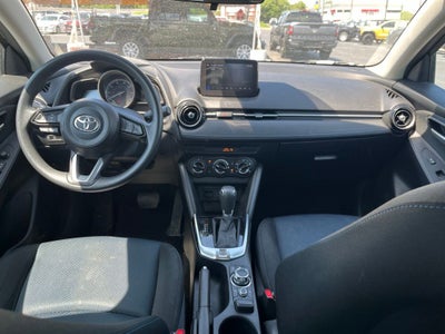 2019 Toyota Yaris LE