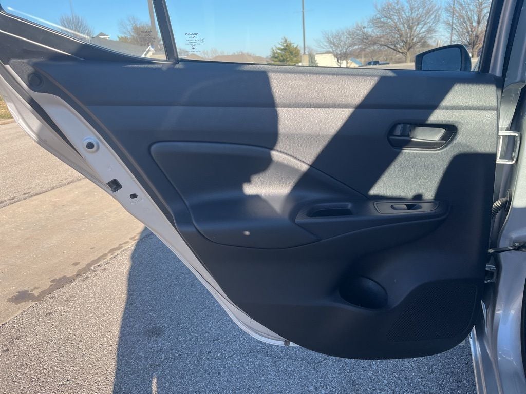 2024 Nissan Versa 1.6 S