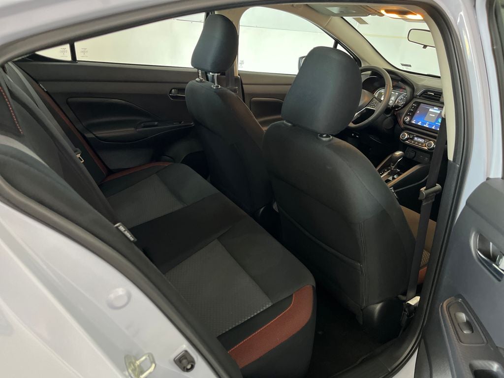 2024 Nissan Versa 1.6 SR