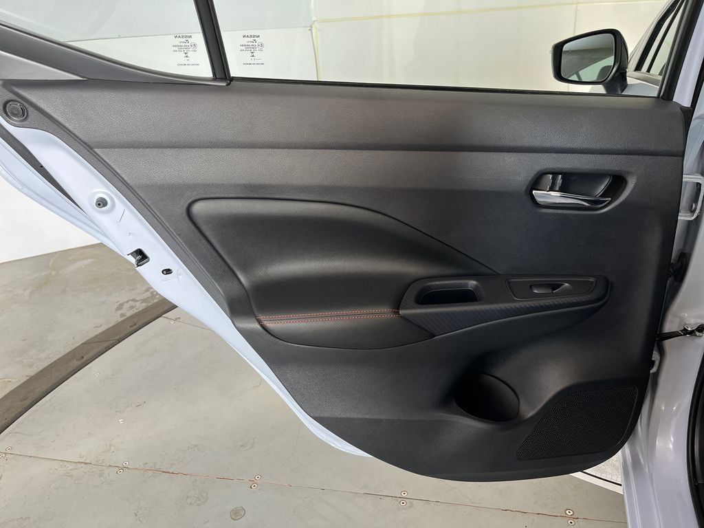 2024 Nissan Versa 1.6 SR