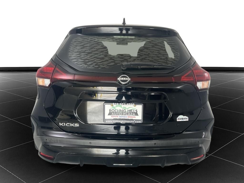 2022 Nissan Kicks S