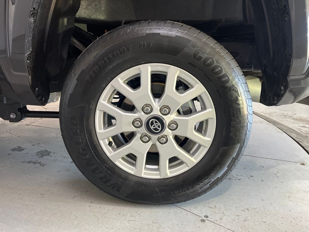 2025 Toyota Tacoma SR5