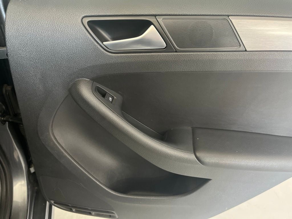 2016 Volkswagen Jetta 1.8T Sport