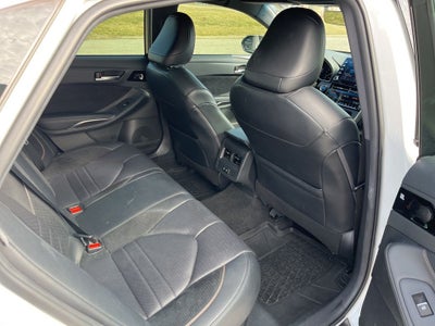 2019 Toyota Avalon Hybrid XSE