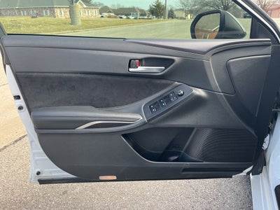 2019 Toyota Avalon Hybrid XSE