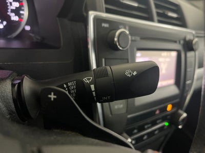 2017 Toyota Camry SE