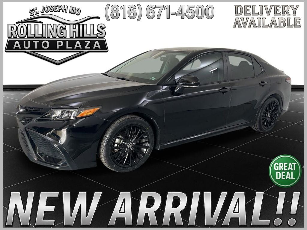 2022 Toyota Camry SE Nightshade
