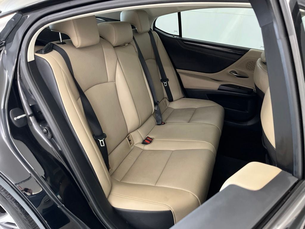 2021 Lexus ES 250