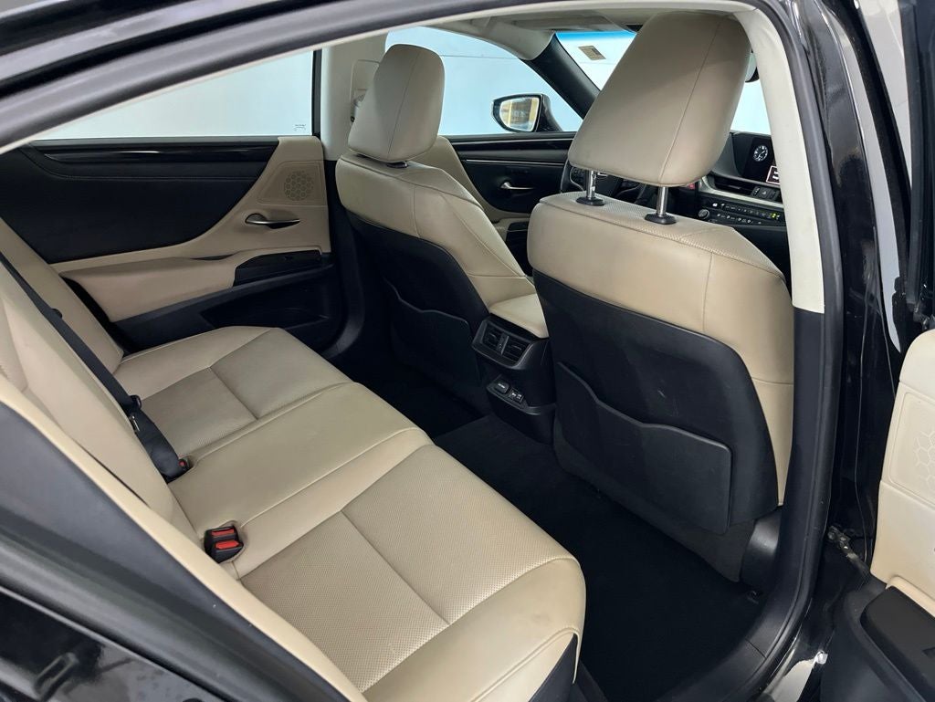2021 Lexus ES 250