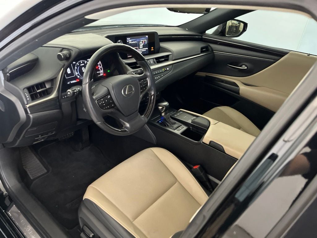 2021 Lexus ES 250