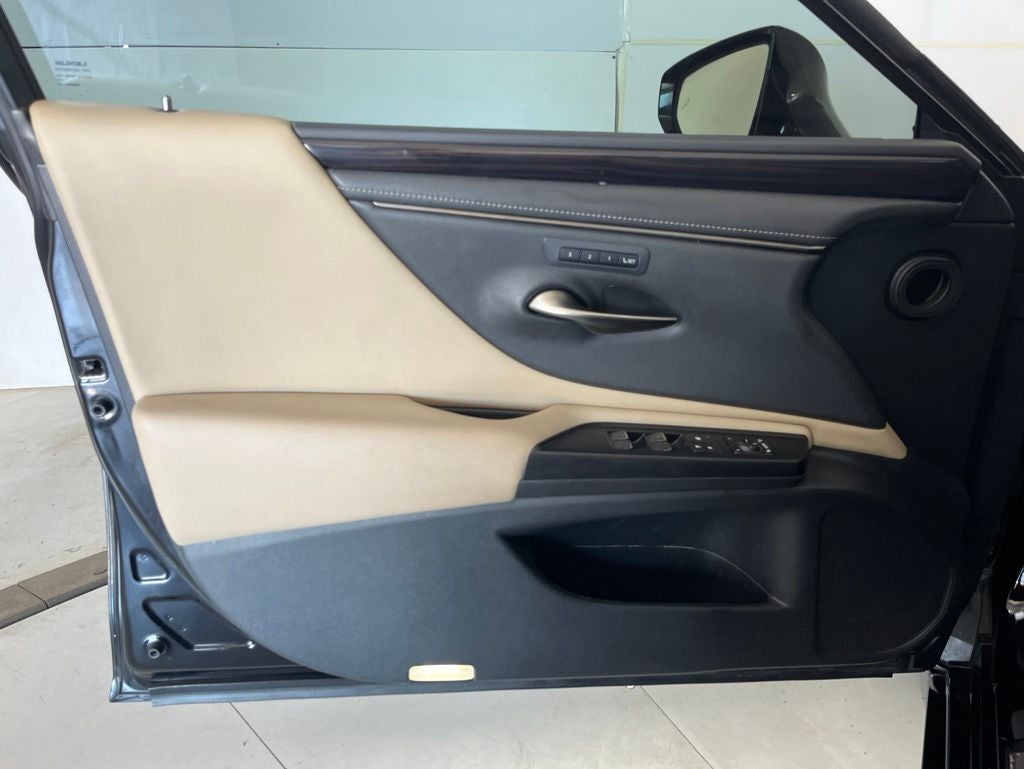 2021 Lexus ES 250