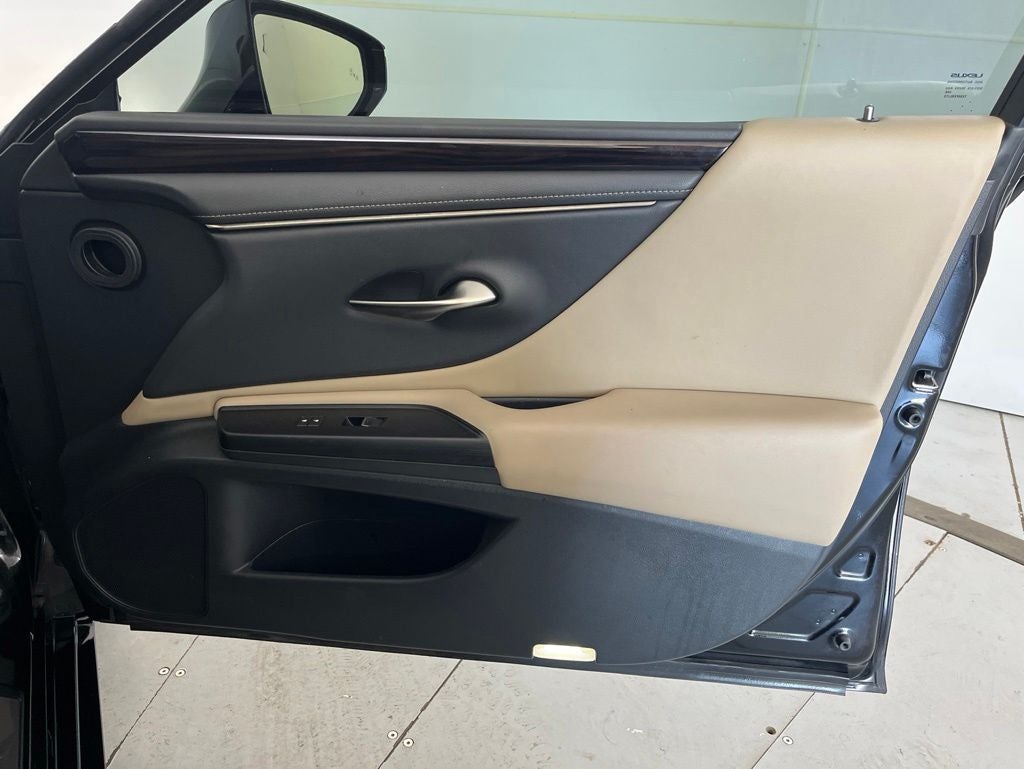 2021 Lexus ES 250