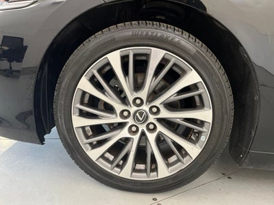 2021 Lexus ES 250