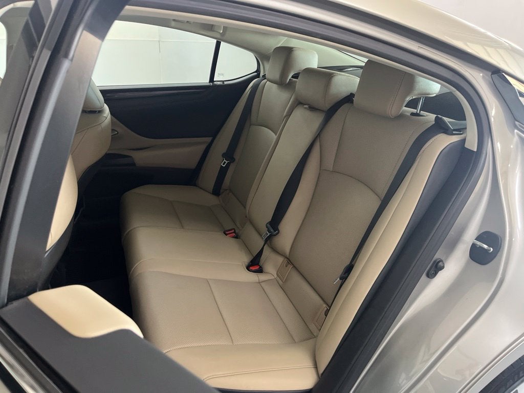 2021 Lexus ES 250