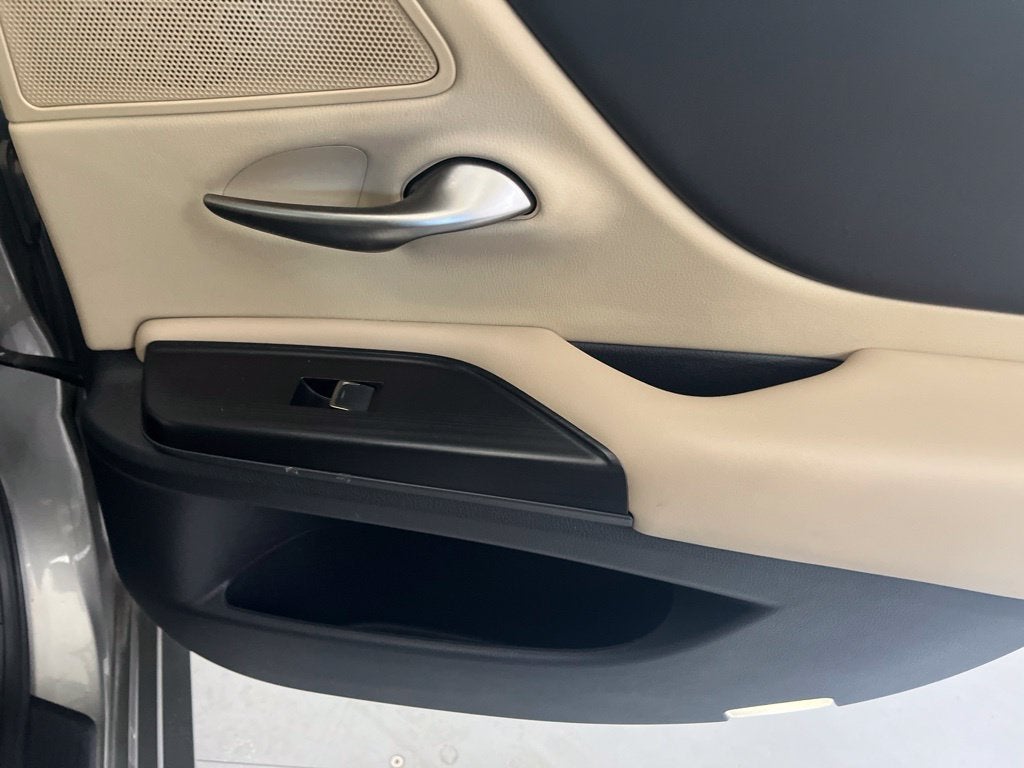 2021 Lexus ES 250