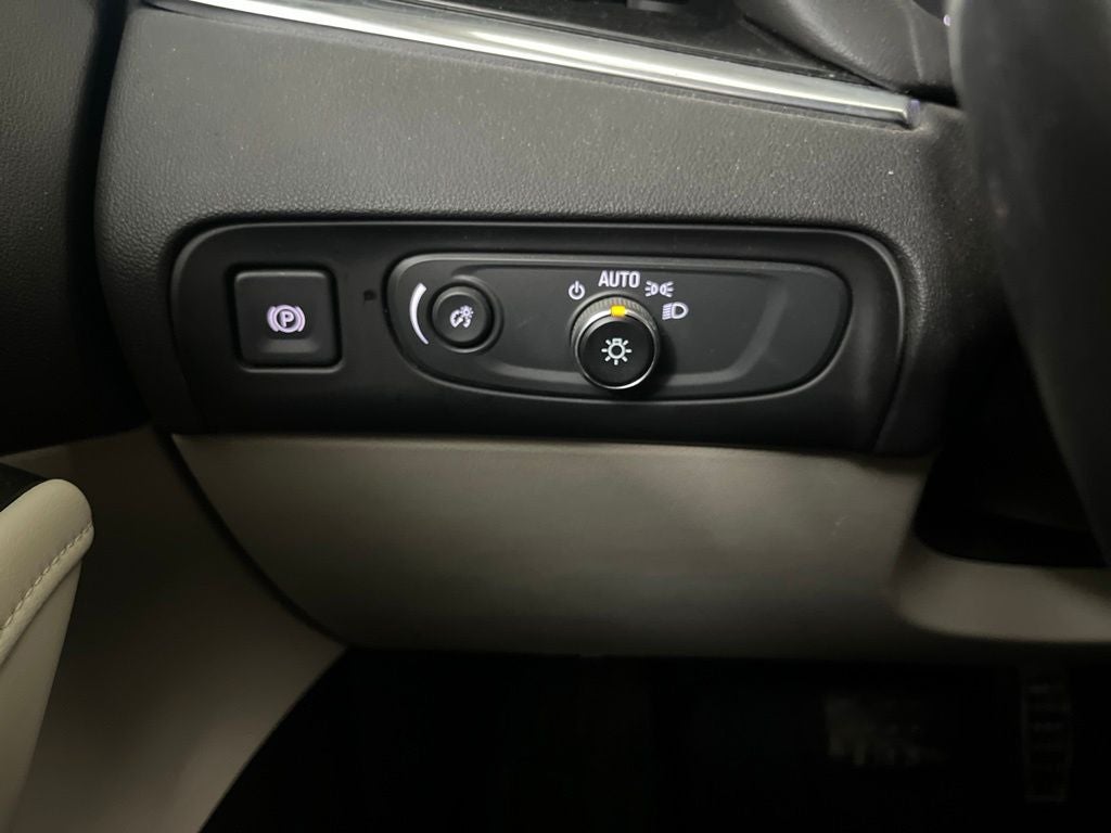 2021 Buick Enclave Essence