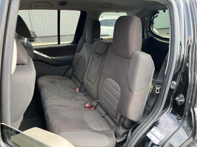 2012 Nissan Pathfinder SV