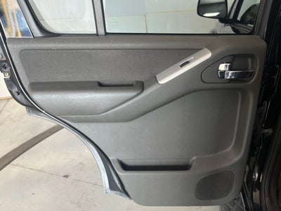 2012 Nissan Pathfinder SV