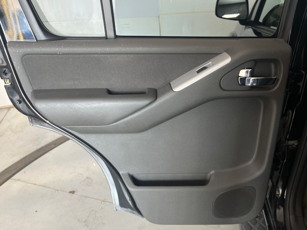 2012 Nissan Pathfinder SV