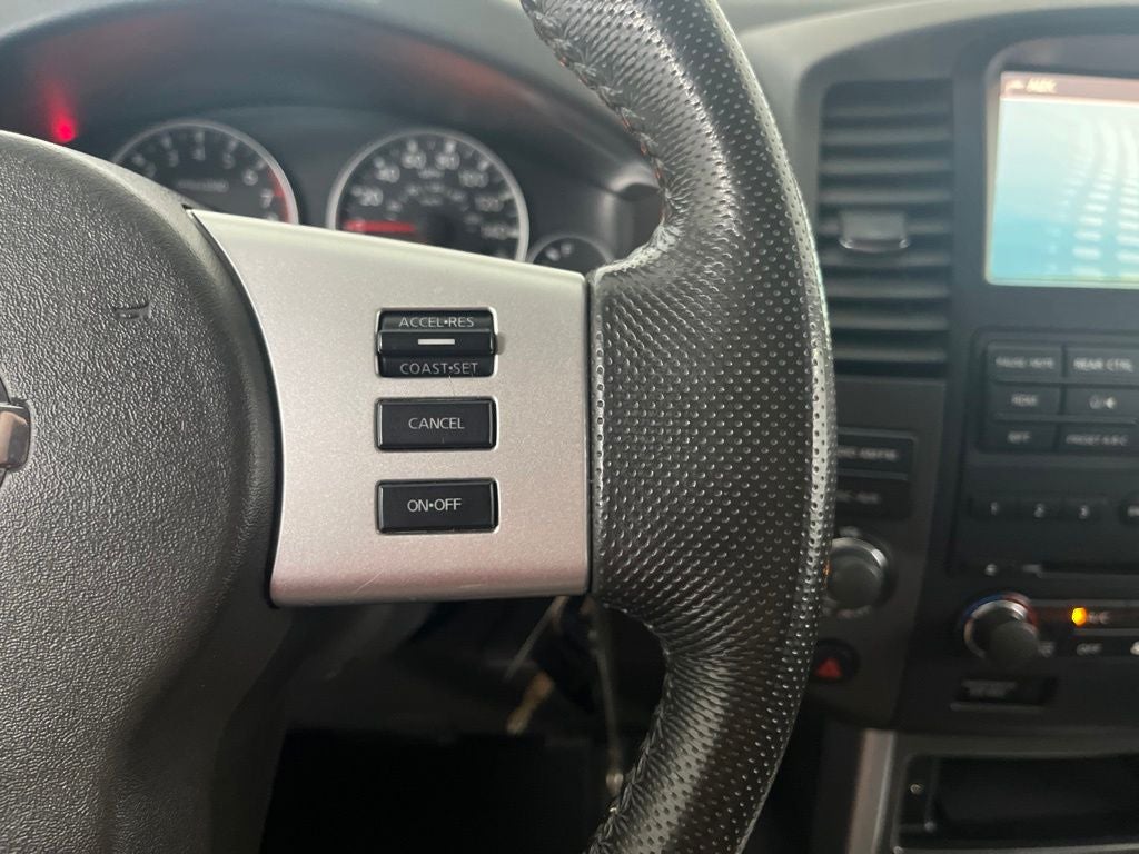 2012 Nissan Pathfinder SV