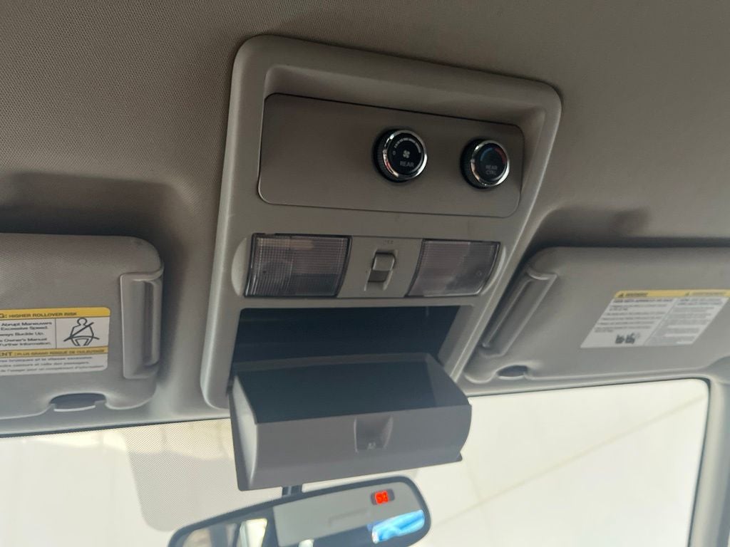 2012 Nissan Pathfinder SV