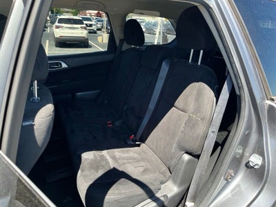 2015 Nissan Pathfinder S