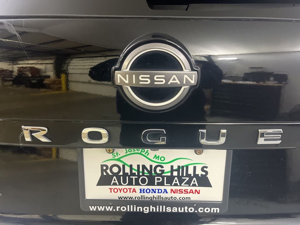 2022 Nissan Rogue SV