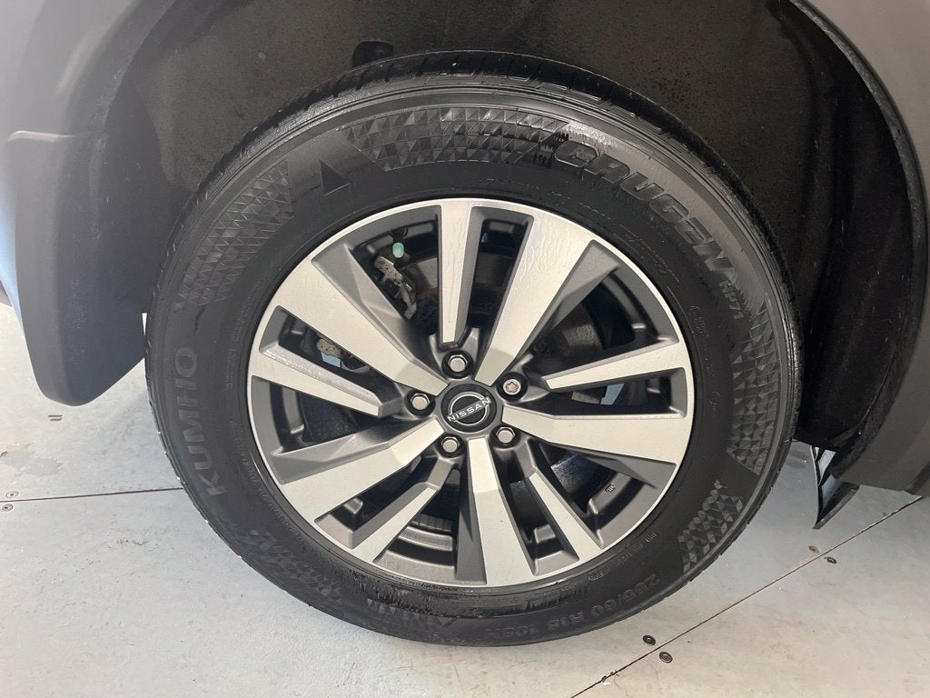 2024 Nissan Pathfinder SL