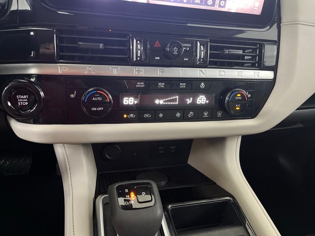 2026 Nissan Pathfinder SL