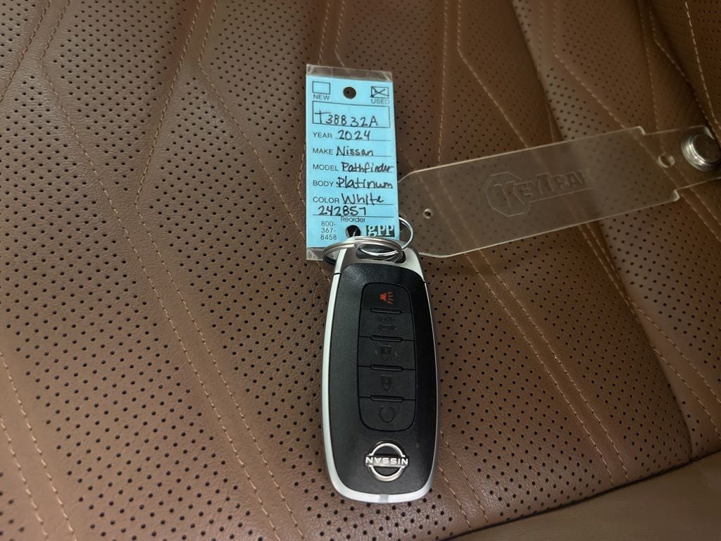 2024 Nissan Pathfinder Platinum