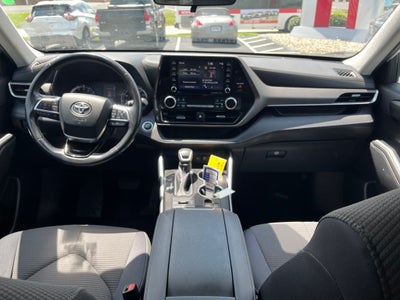 2020 Toyota Highlander LE