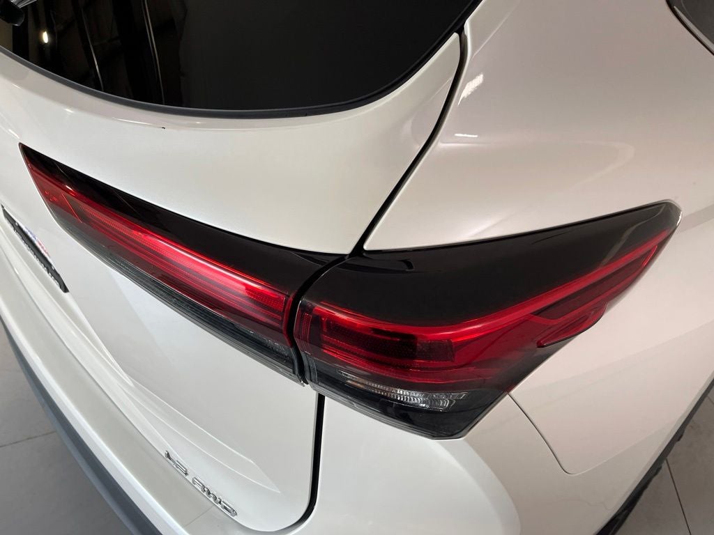 2020 Toyota Highlander LE