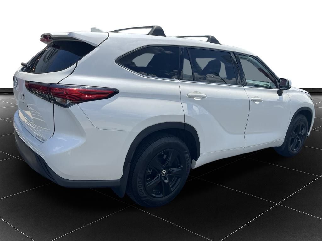2020 Toyota Highlander LE