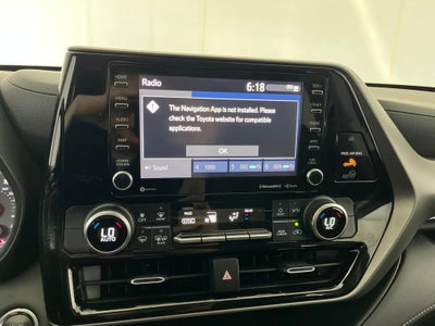 2020 Toyota Highlander LE