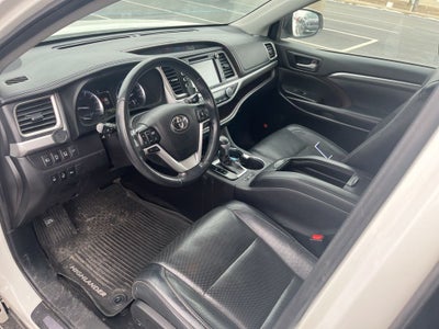 2019 Toyota Highlander Limited Platinum