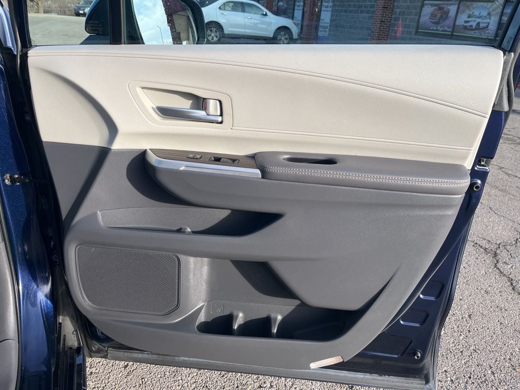 2024 Toyota Sienna XLE 7 Passenger